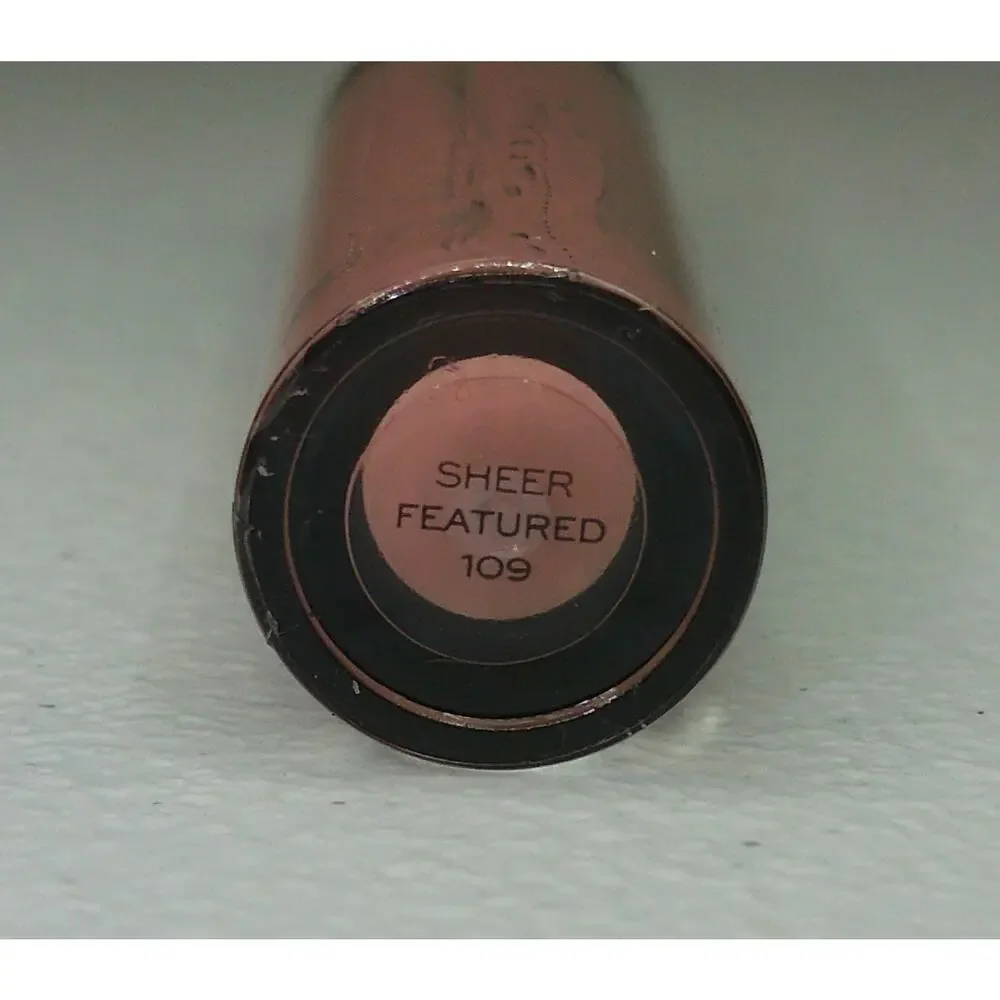 Makeup Revolution elevate your