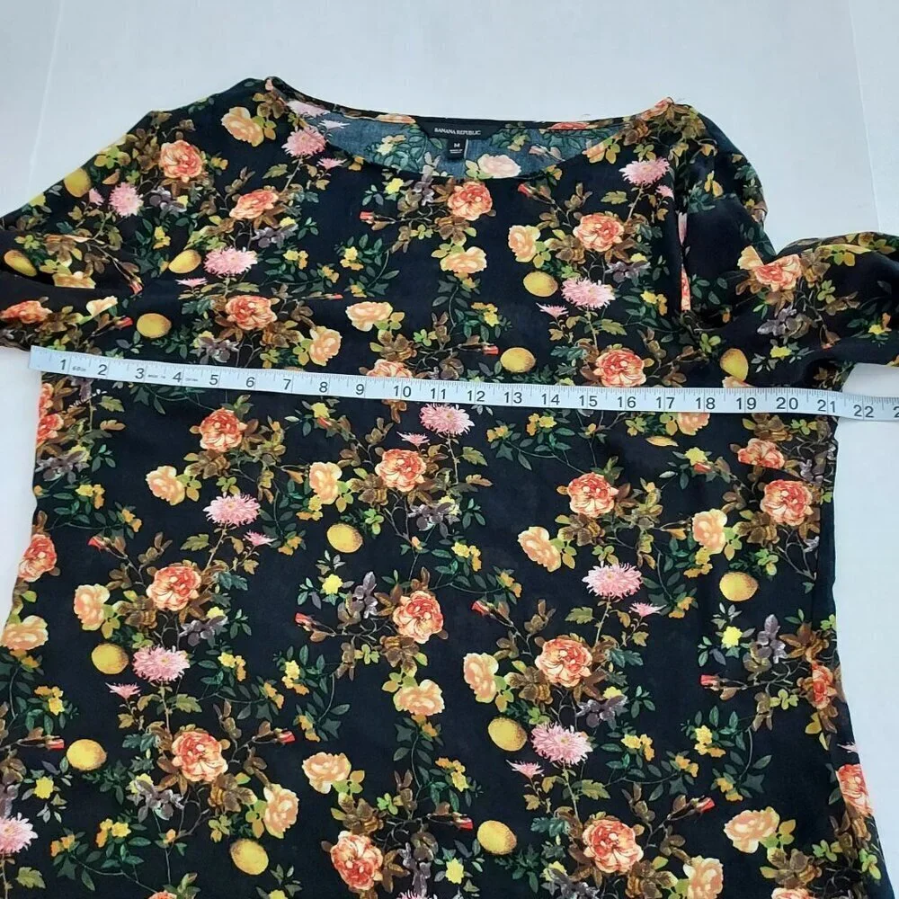 Banana Republic size medium