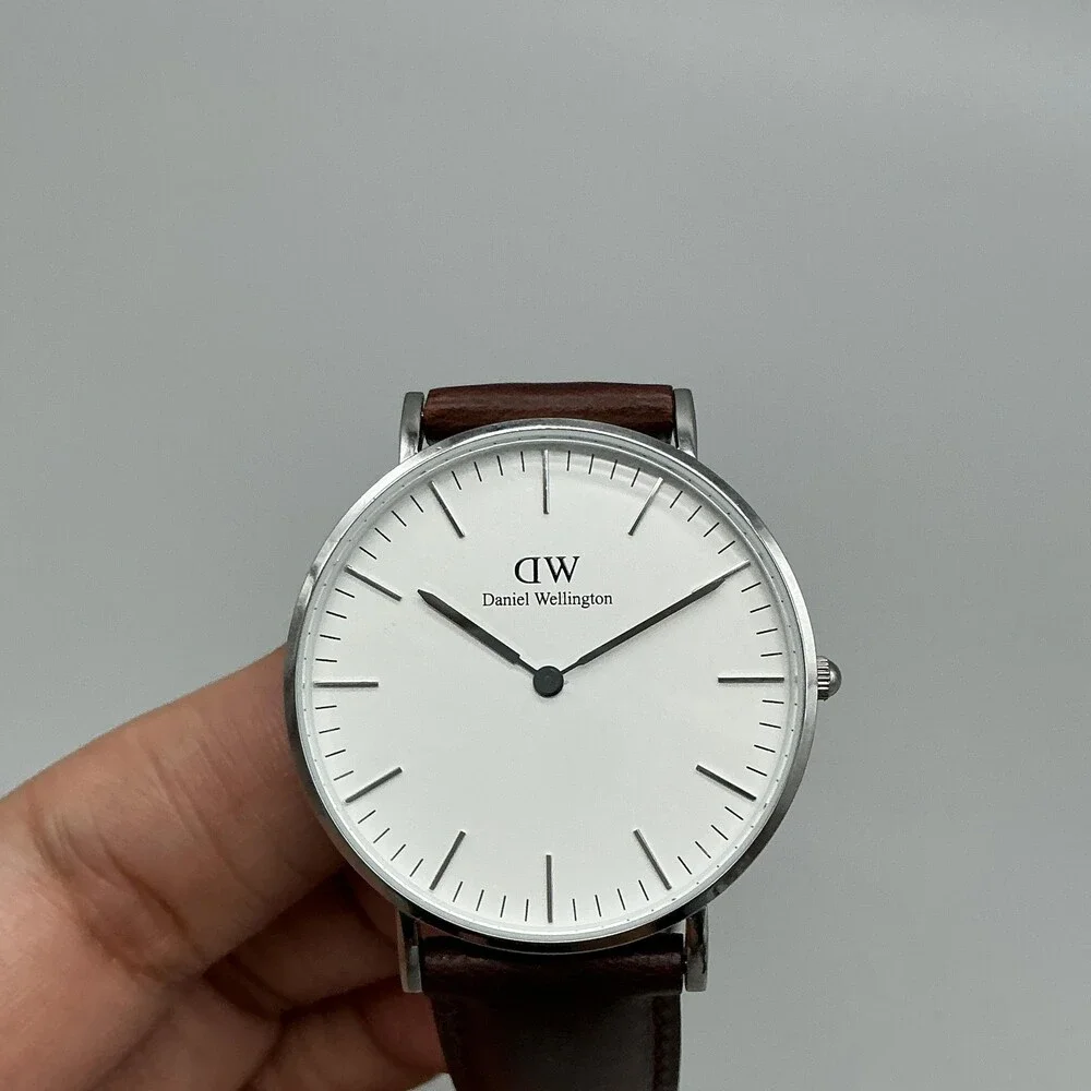 Daniel Wellington see photos