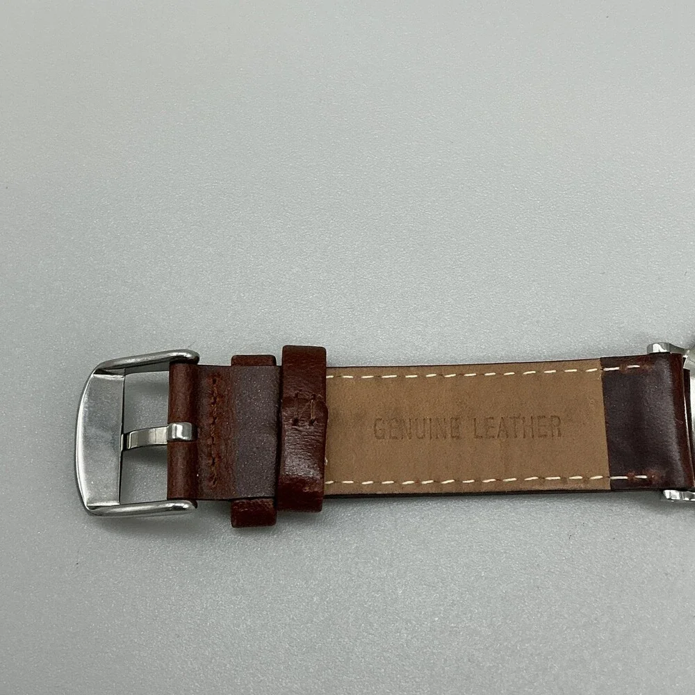 Daniel Wellington see photos