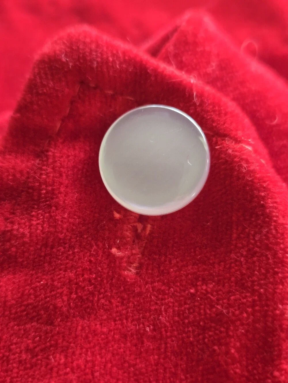 Vintage description button poly