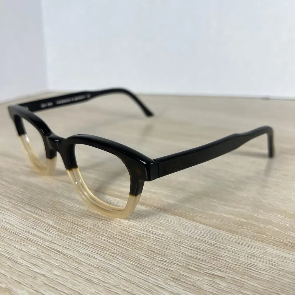 See are beige 44