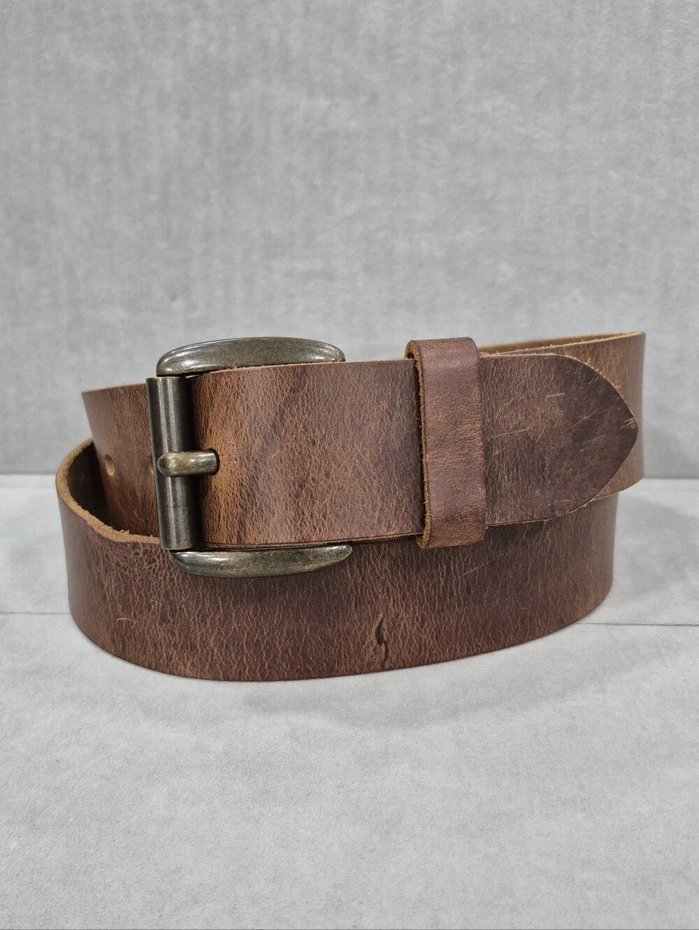 American Eagle Outfitters belt men's 34 brown leather distressed finish casual