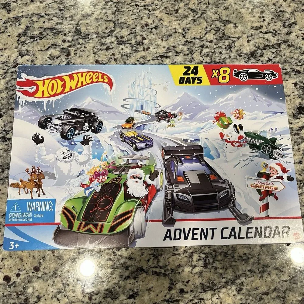 2020 Hot Wheels Advent Calendar 24 Days Holiday Surprise With Cars & Accessories