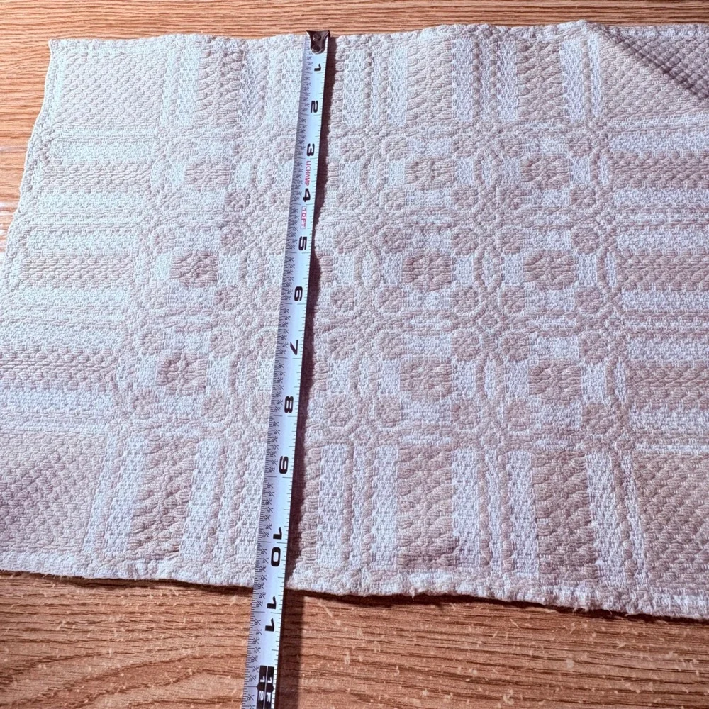 N/A brown white