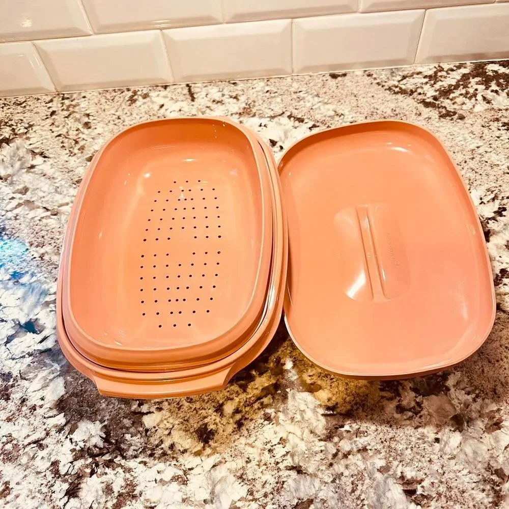 Tupperware vintage piece
