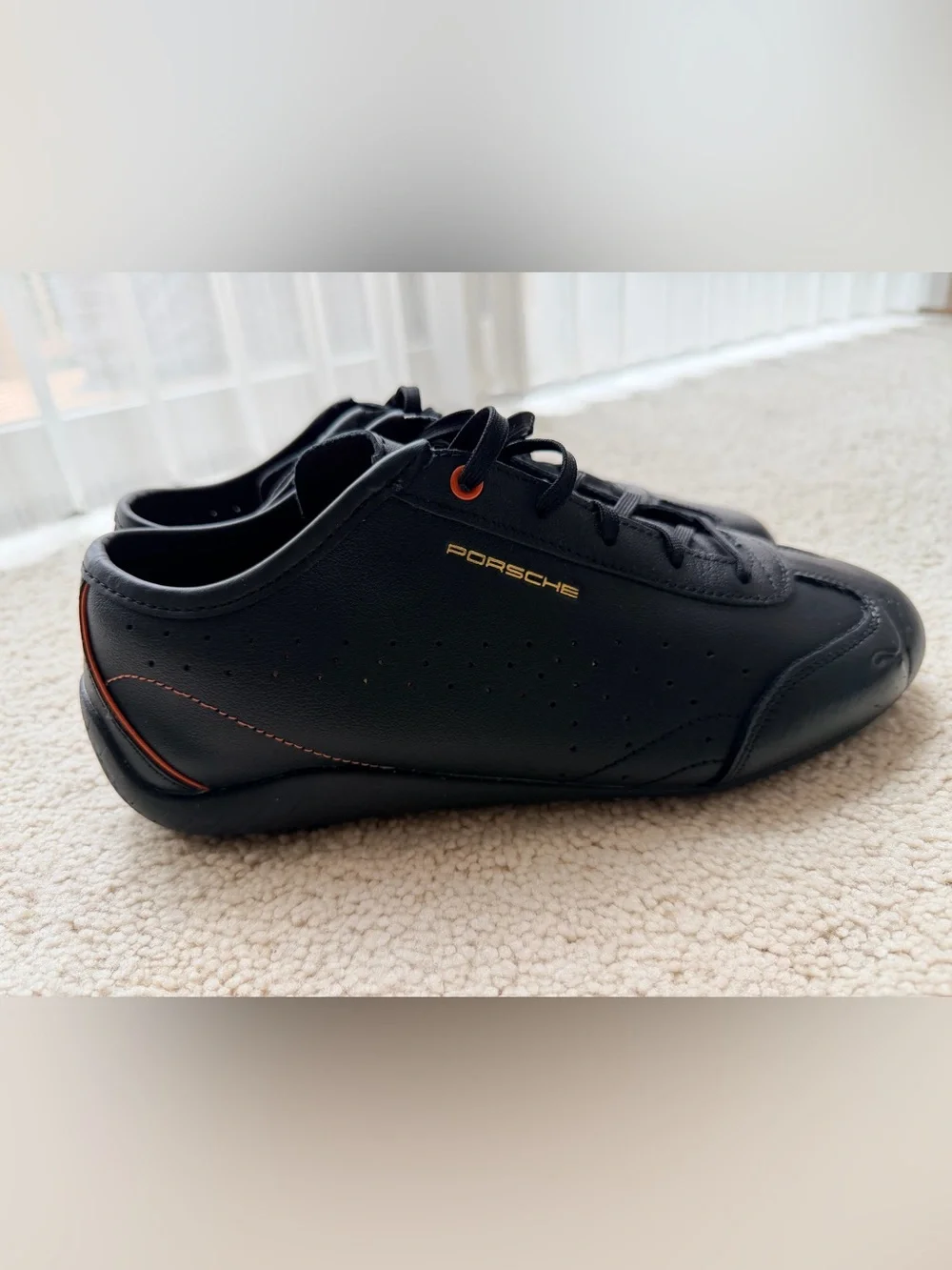 Puma sleek black