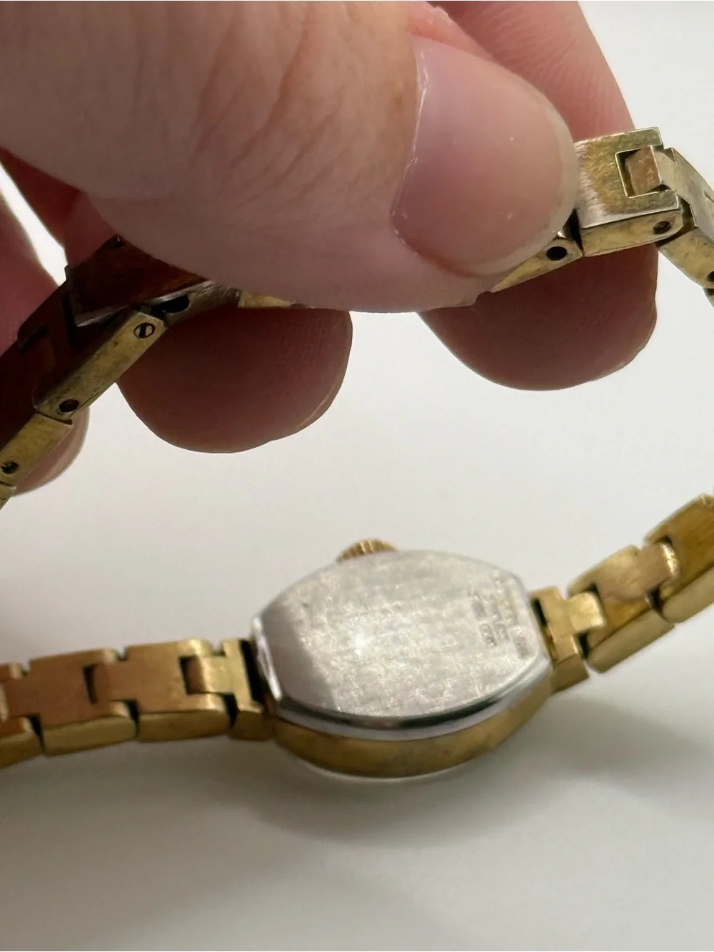 EGant gold tone