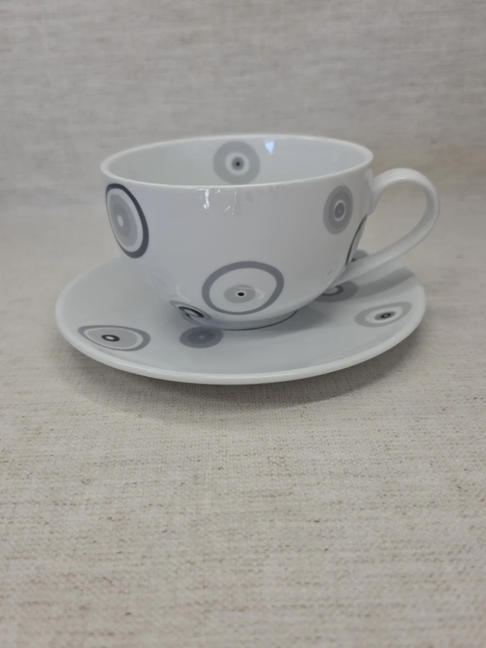 N/A elegant gray
