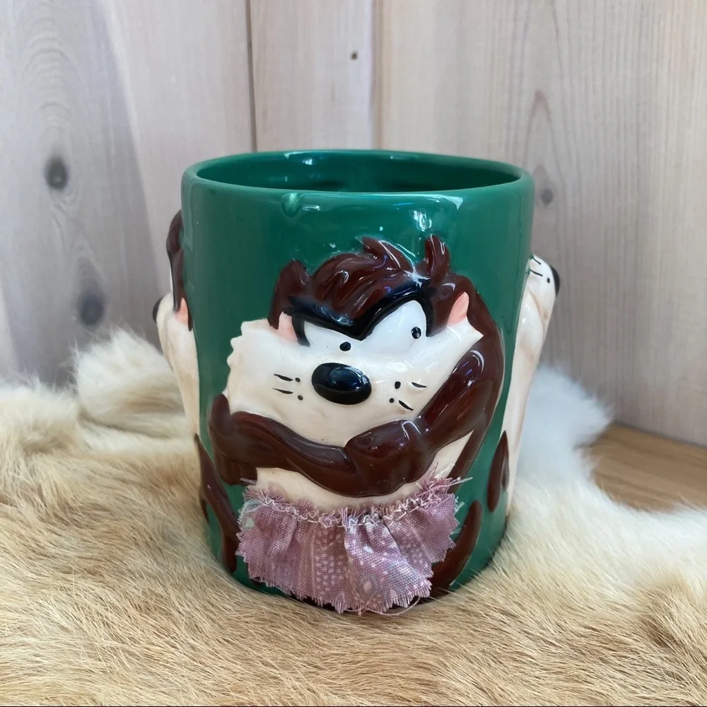 Warner Bros. green mug