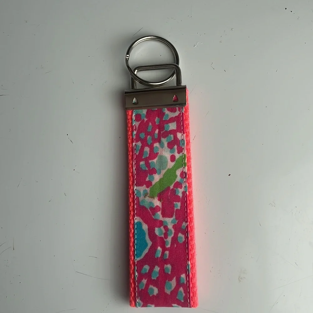 N/A keychain pink