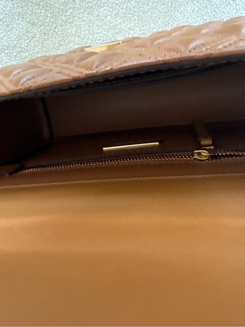 Tory Burch tory burch