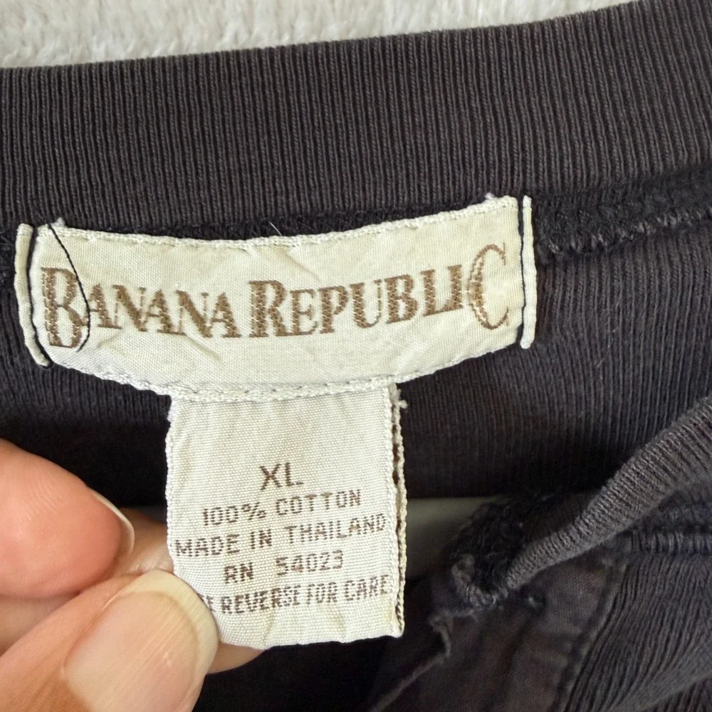 Banana Republic please note