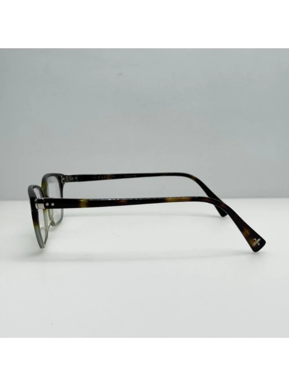 Seraphin this item