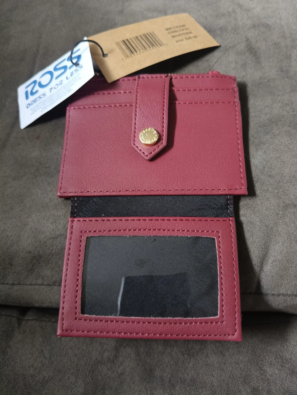 Steve Madden compact steve