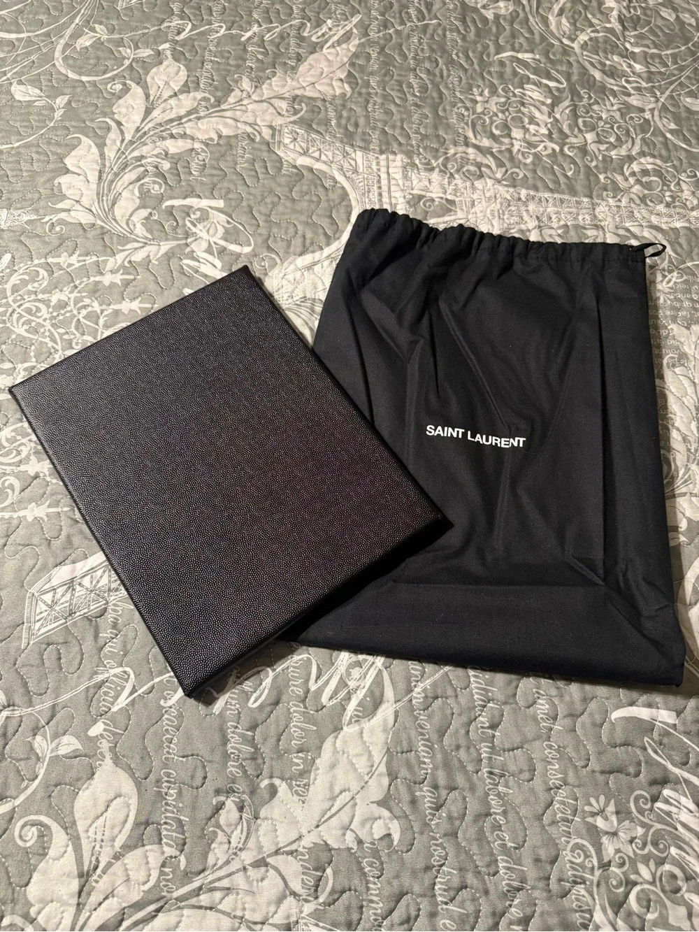 Saint Laurent authentic saint