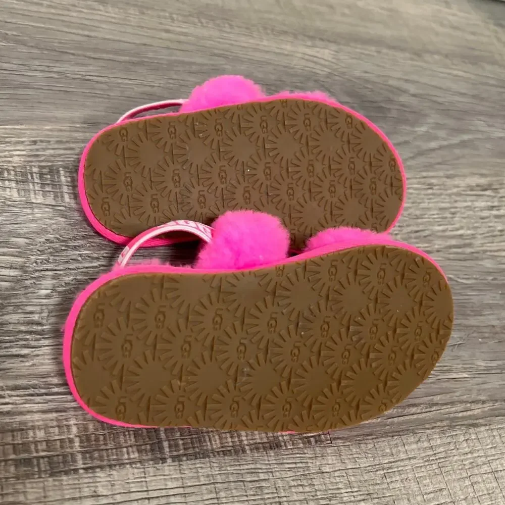 UGG new without