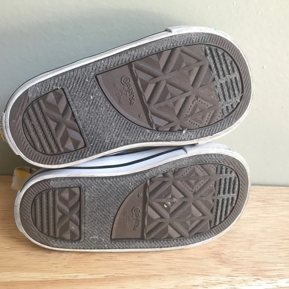 Converse kids lemon
