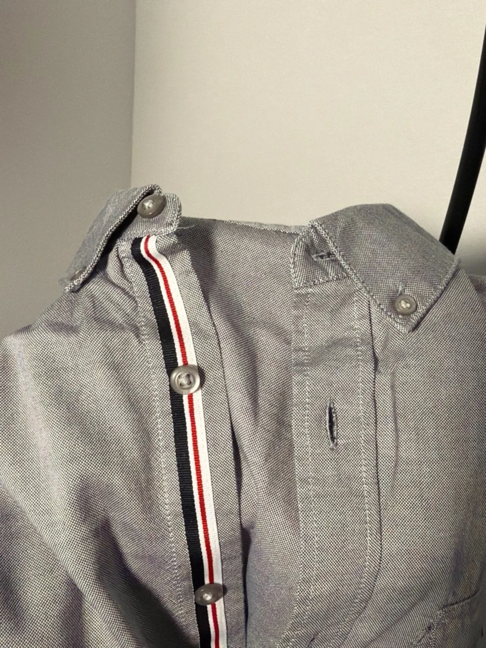 Banana Republic crisp button