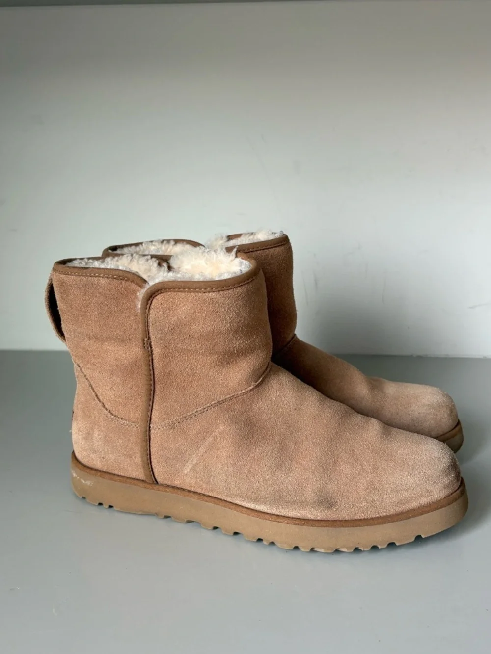 UGG size 10