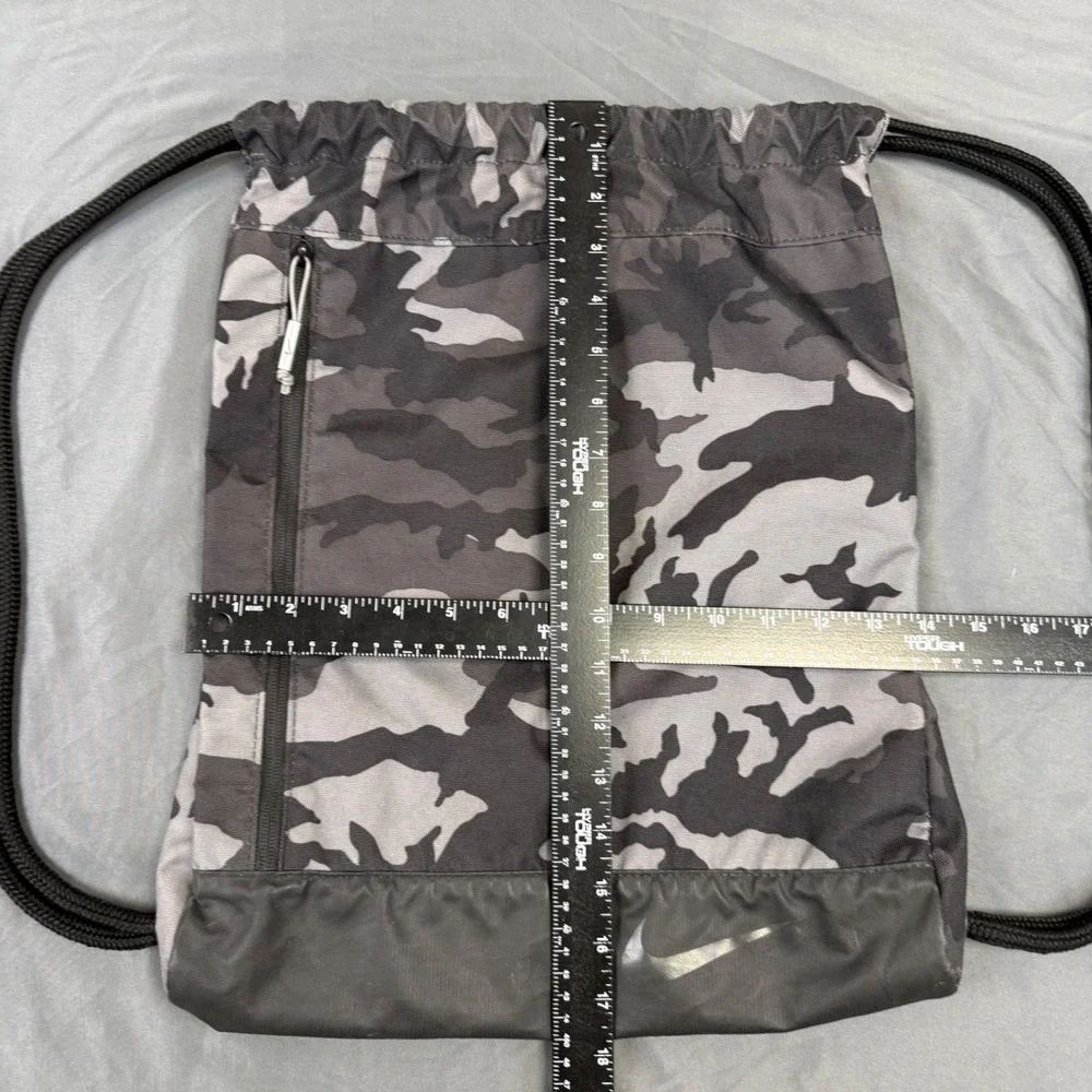 Nike drawstring bag