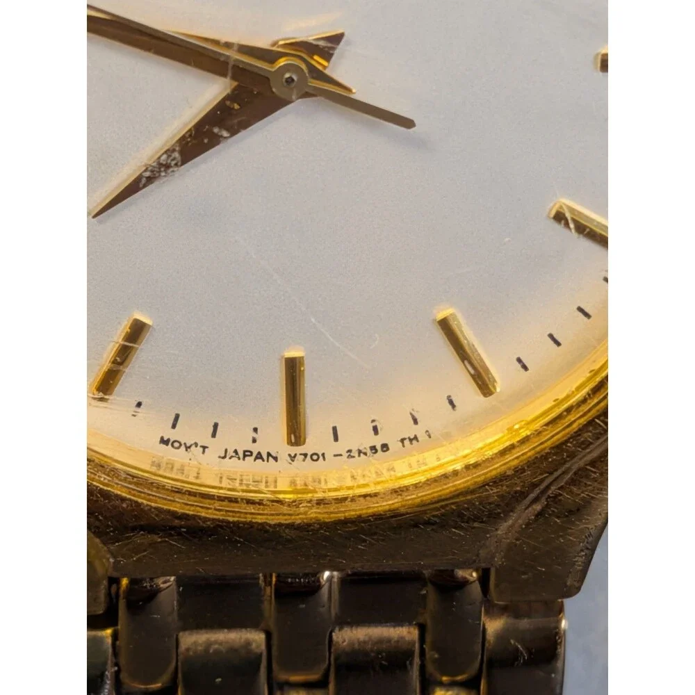 Seiko dial gold