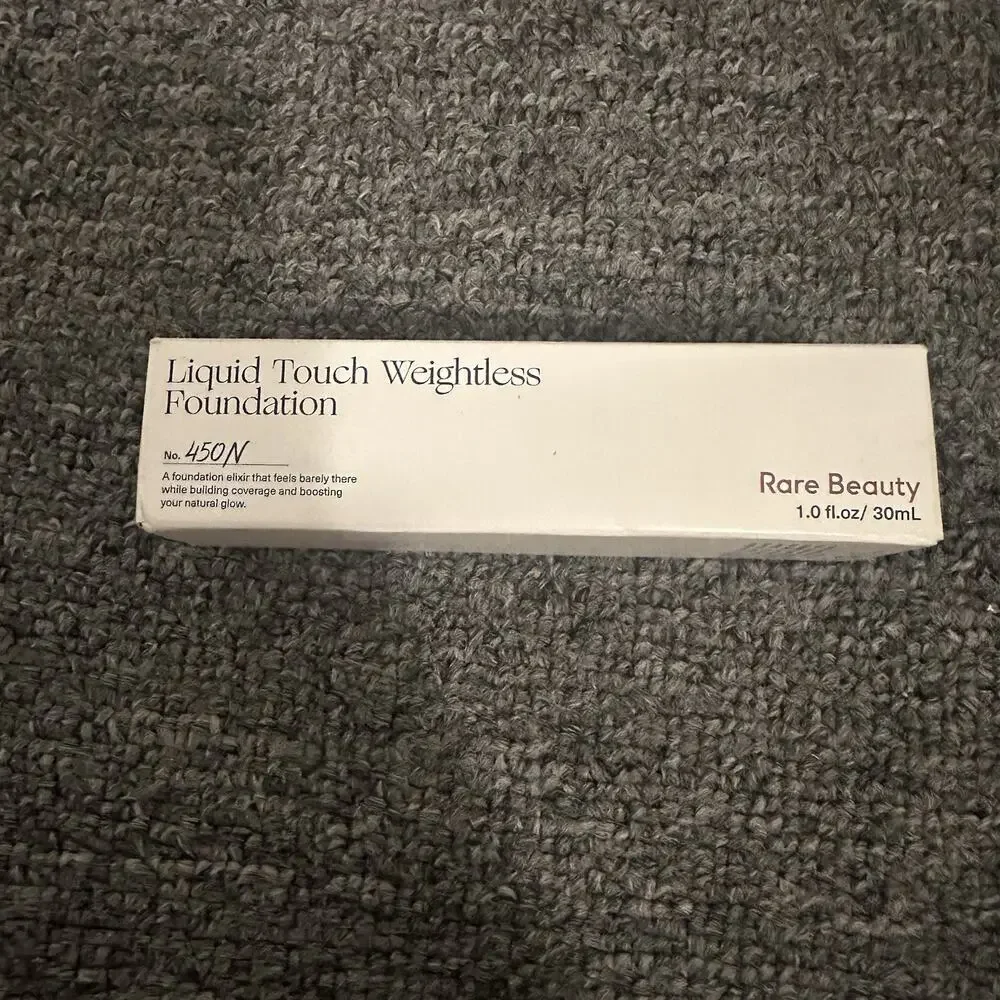 Rare Beauty Liquid Touch Weightless Liquid Foundation 450N 1.0 fl oz Buildable