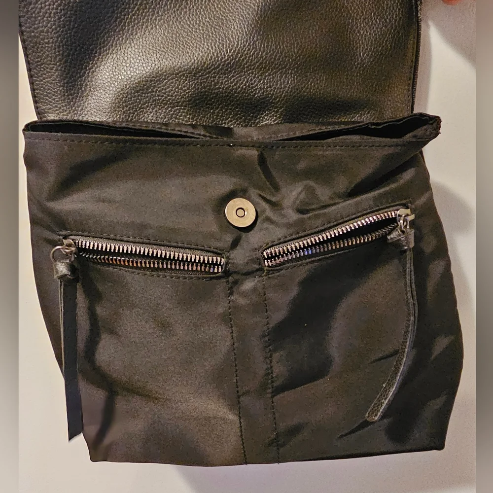 Botkier pre loved