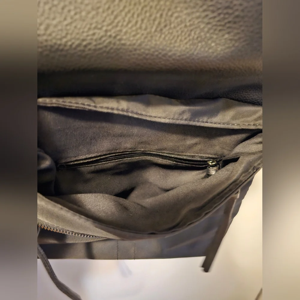 Botkier pre loved