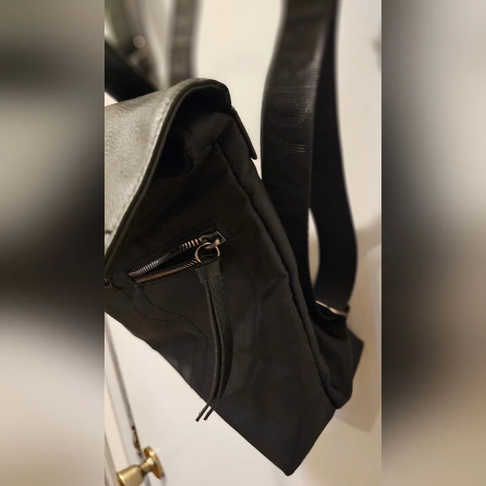Botkier pre loved