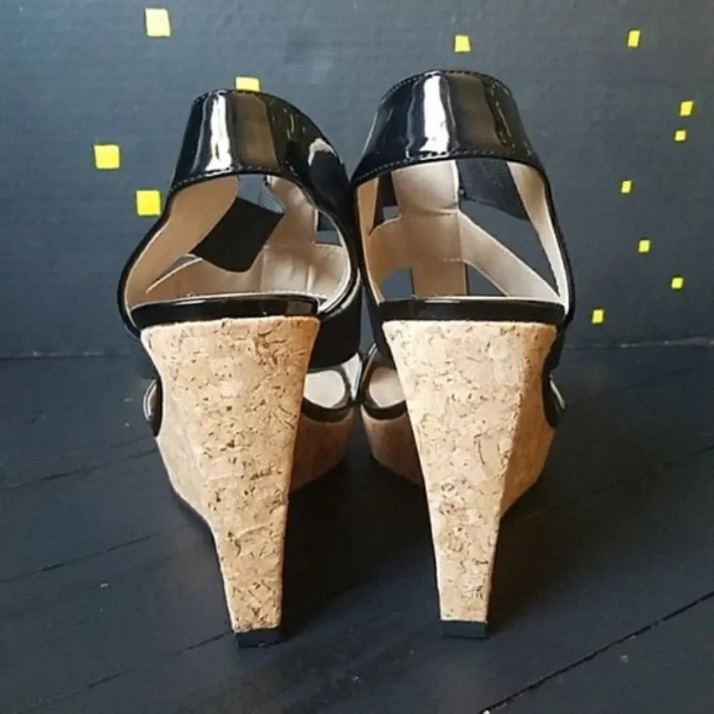 Adrienne Vittadini chari style