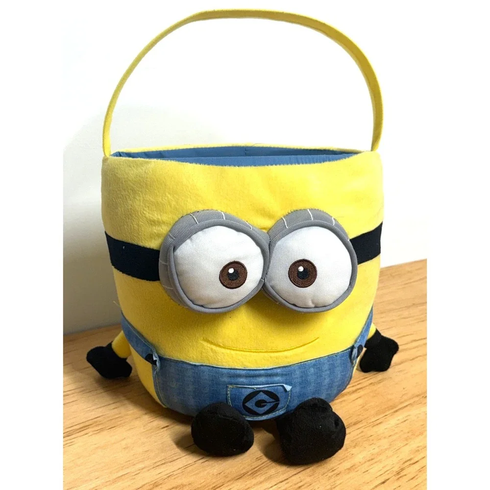 Universal Studios Minions Easter Halloween Basket  Bob‎ Despicable Me Minion