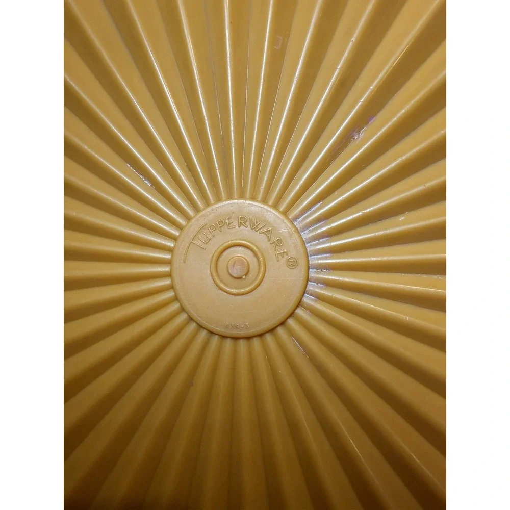 Tupperware vintage replacement