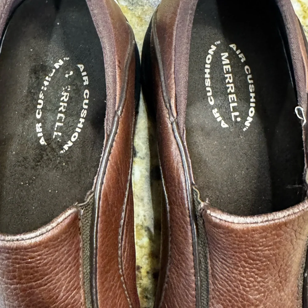 Merrell versatile wear slip