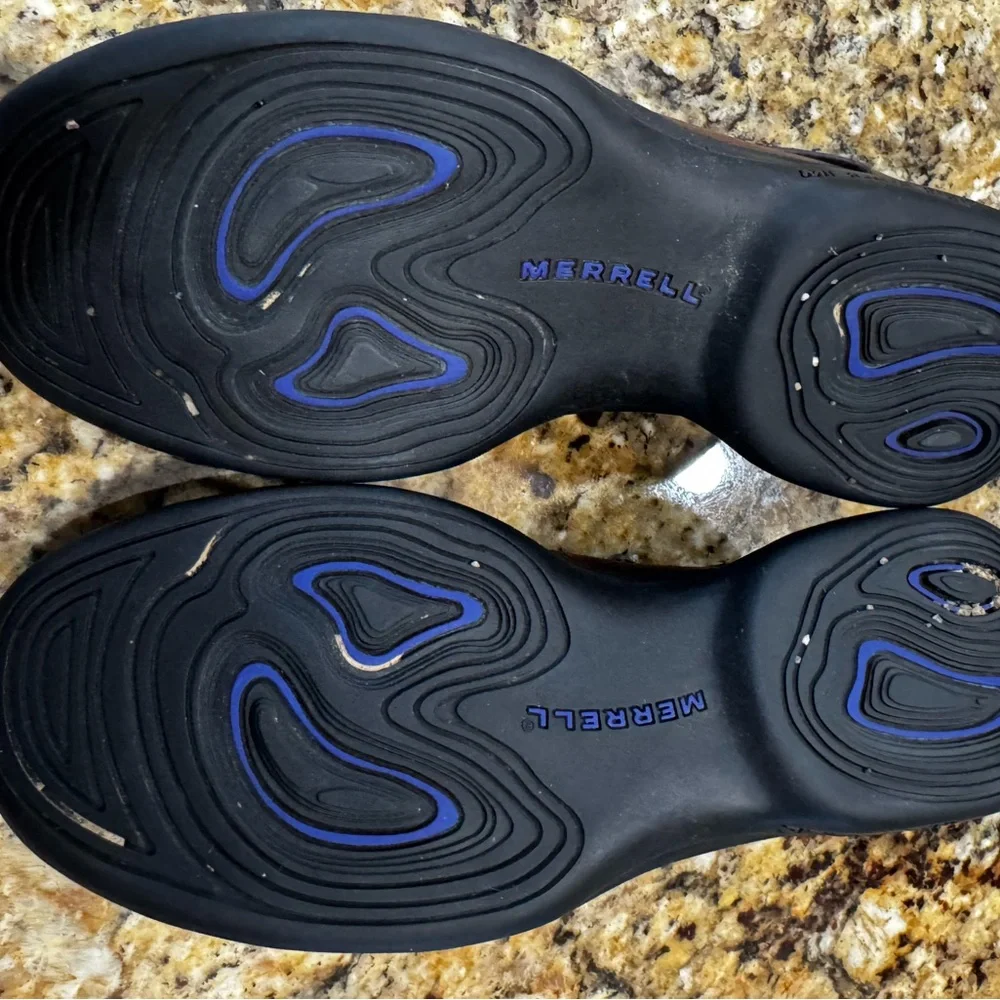 Merrell clogs versatile