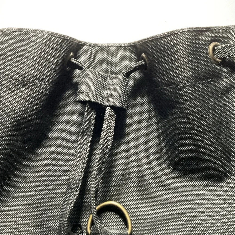 Veritas this black