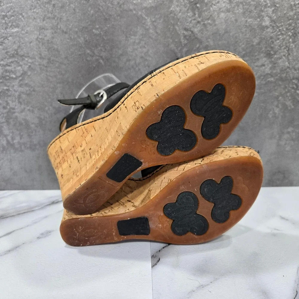Born cork wedge