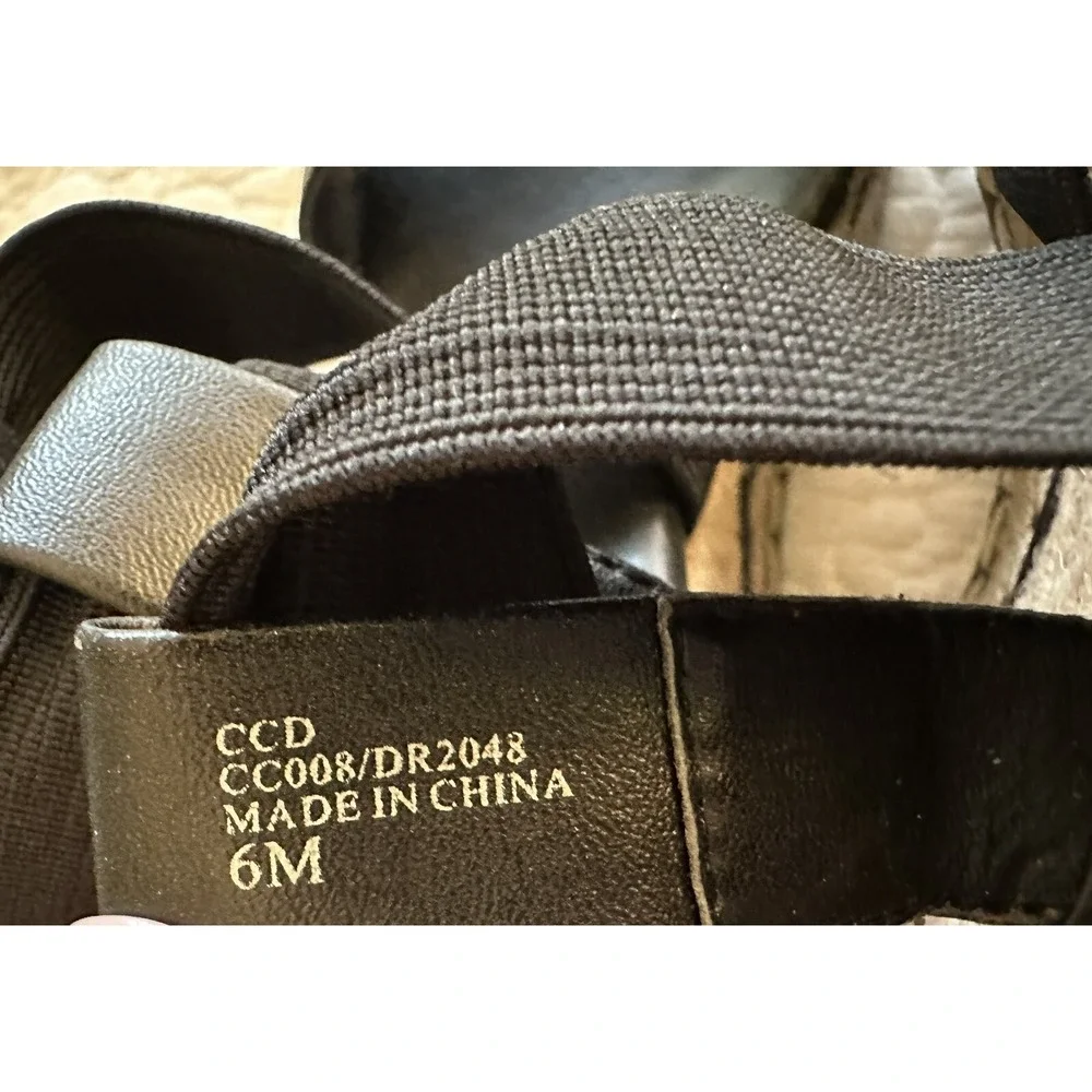 Charles By Charles David elastic outsole