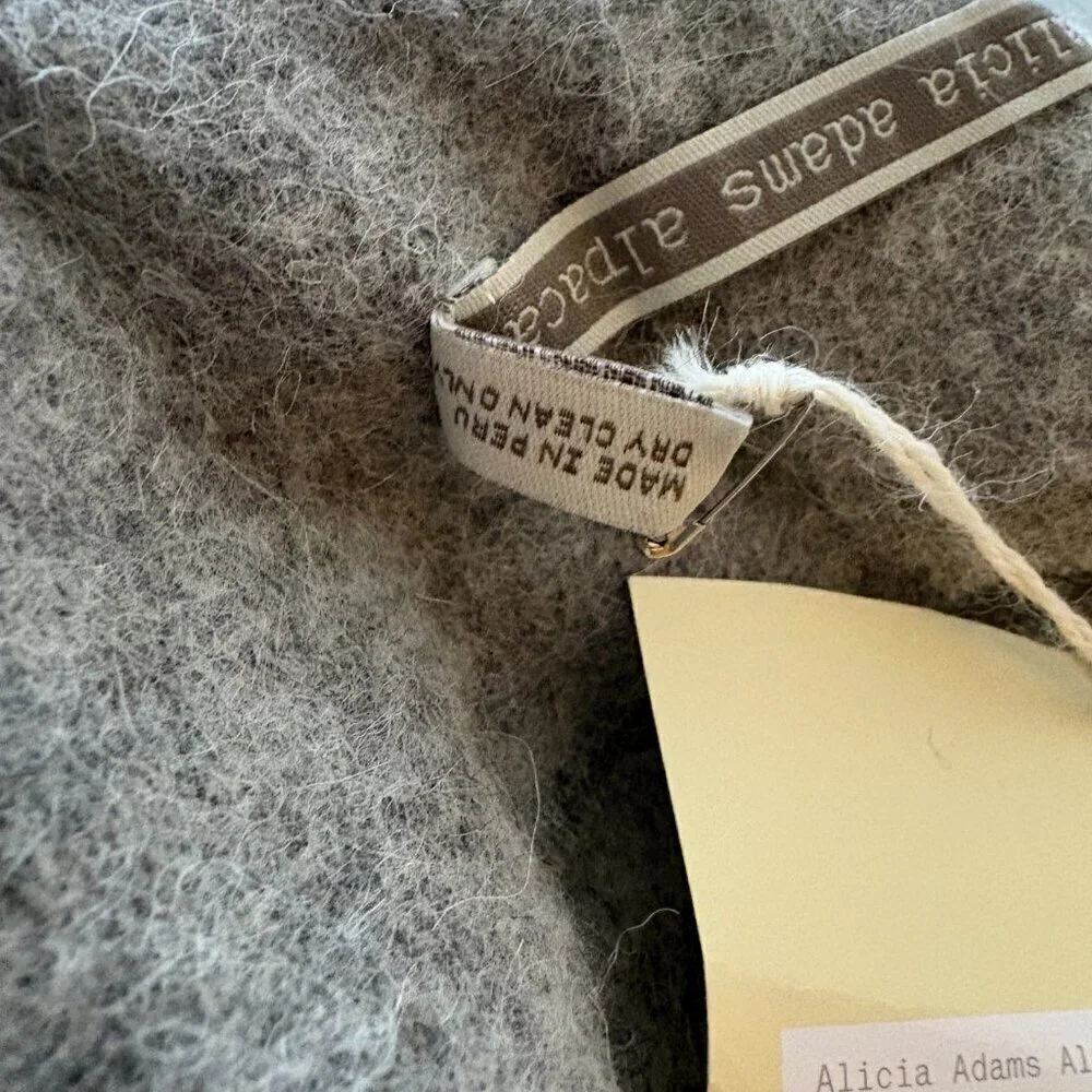 Alicia Adams Alpaca new nwt