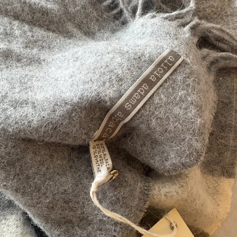 Alicia Adams Alpaca new nwt