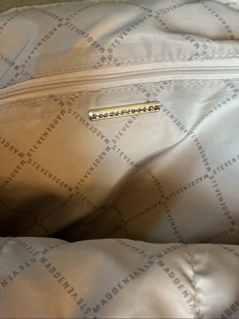 Steve Madden everyday nylon