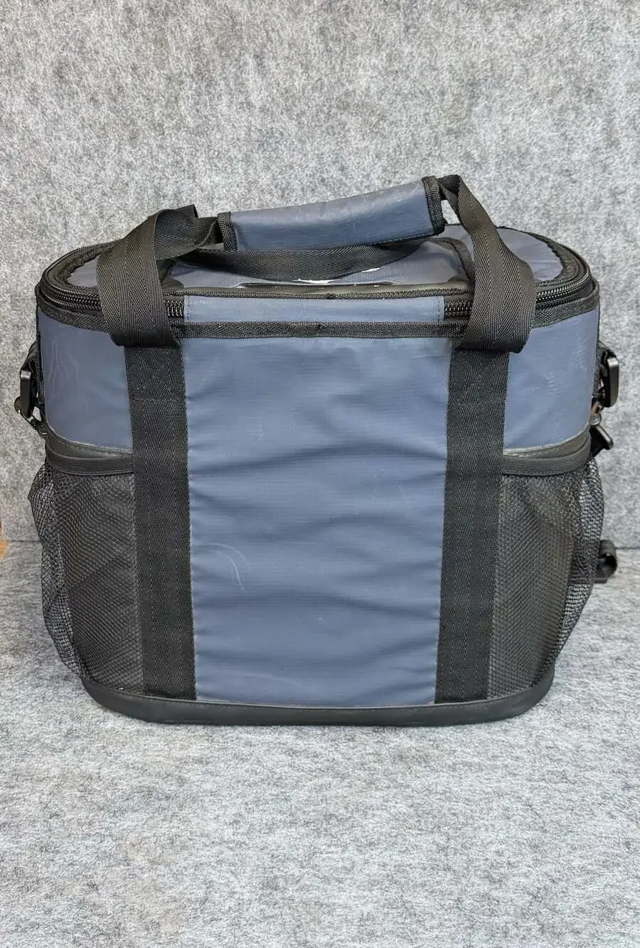 Tommy Bahama or visible side