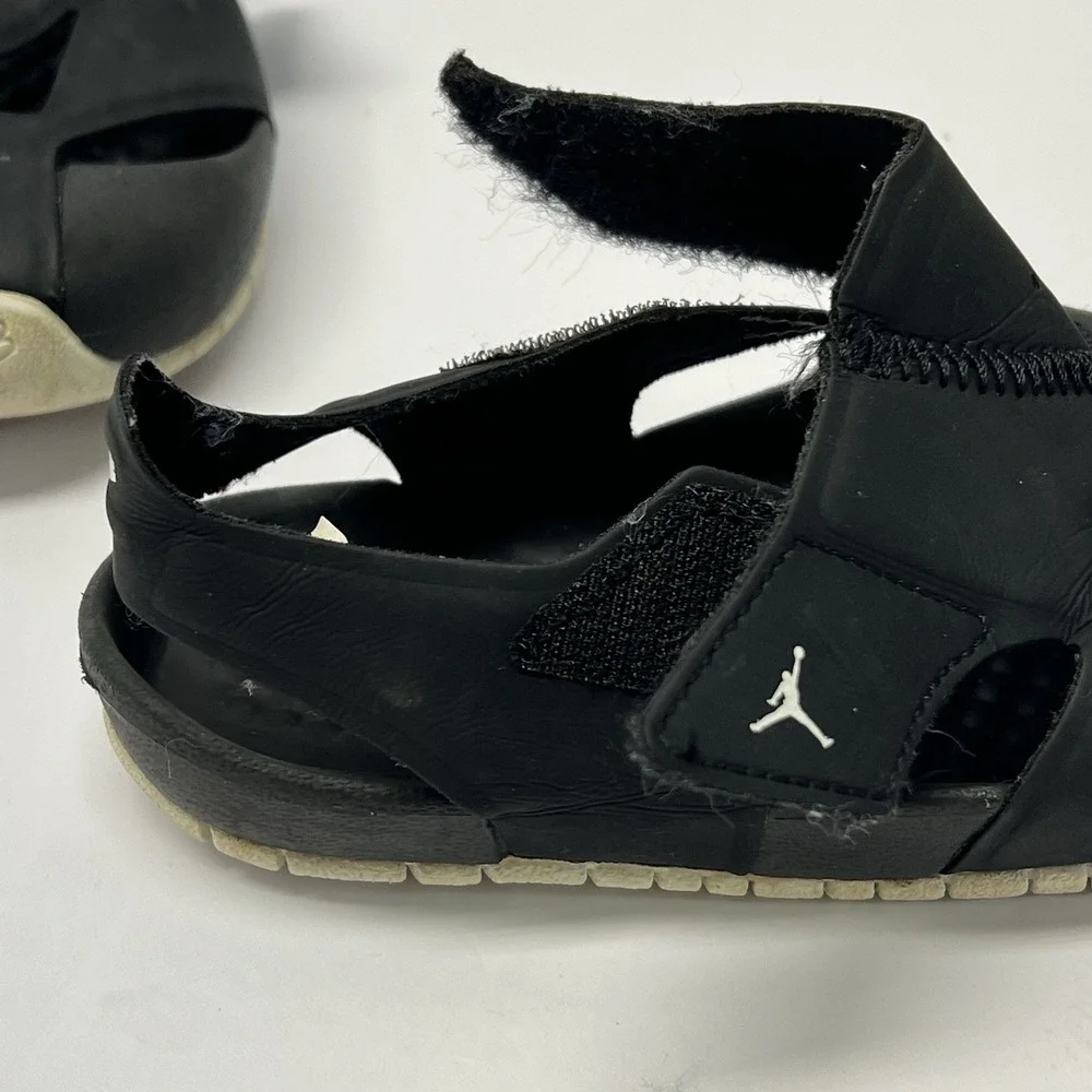 Jordan flare sandals