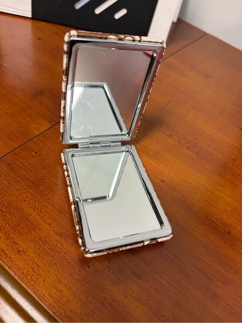 Dior christian folding