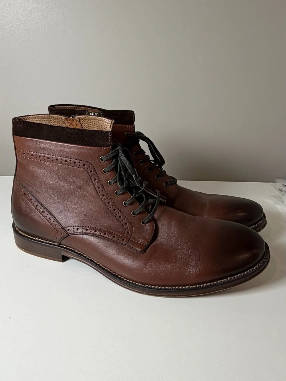 Johnston & Murphy inner brown lace