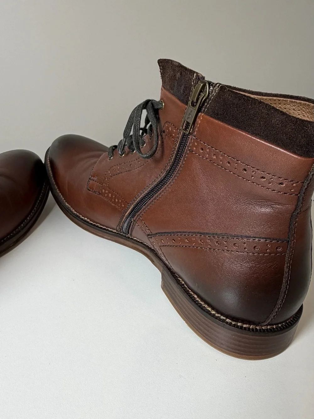 Johnston & Murphy wear sturdy brogue