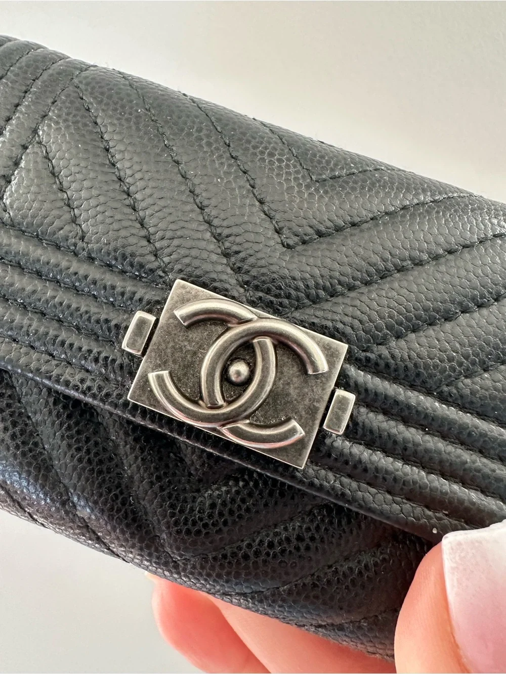 CHANEL wallet textured
