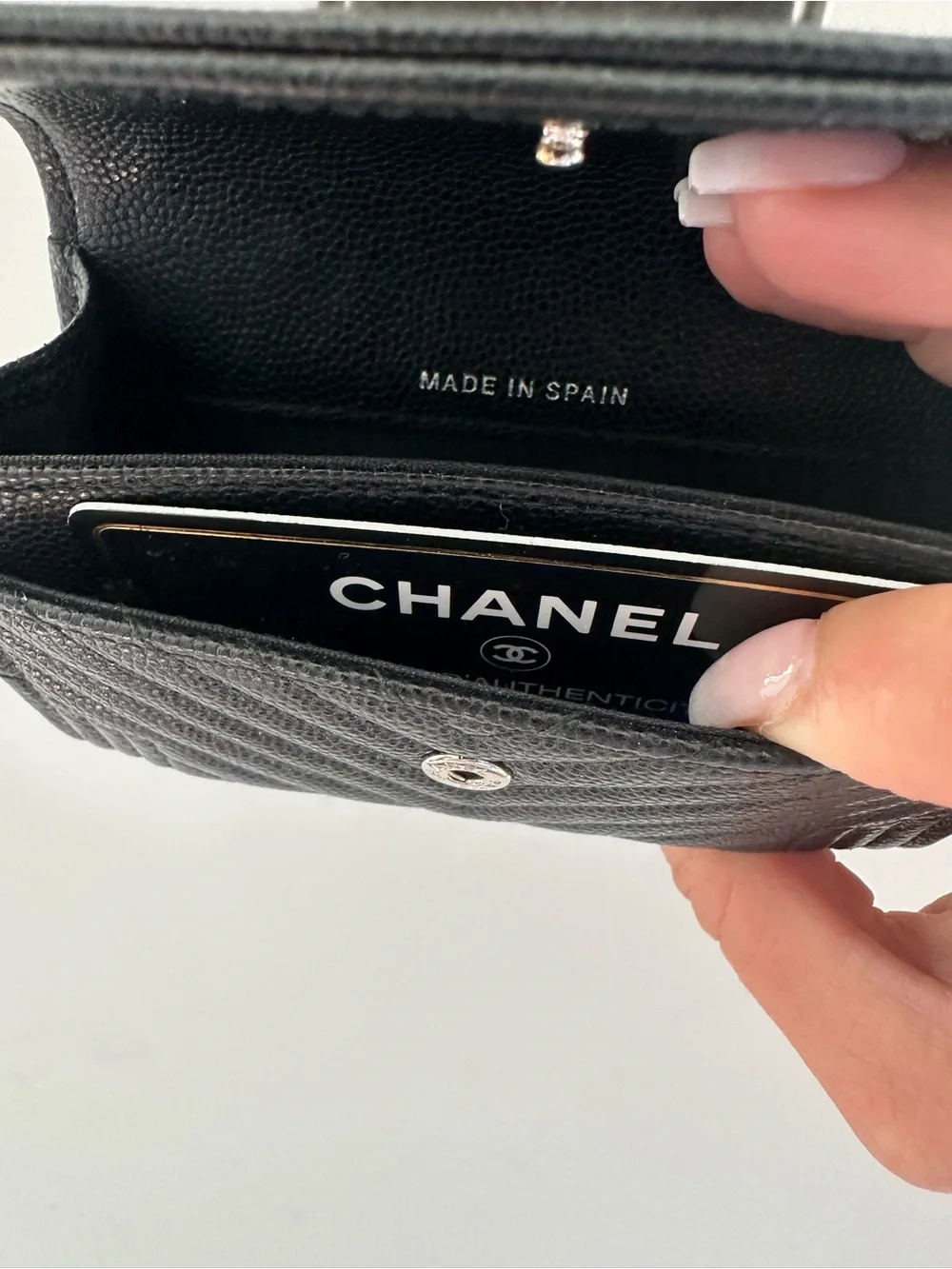 CHANEL wallet textured