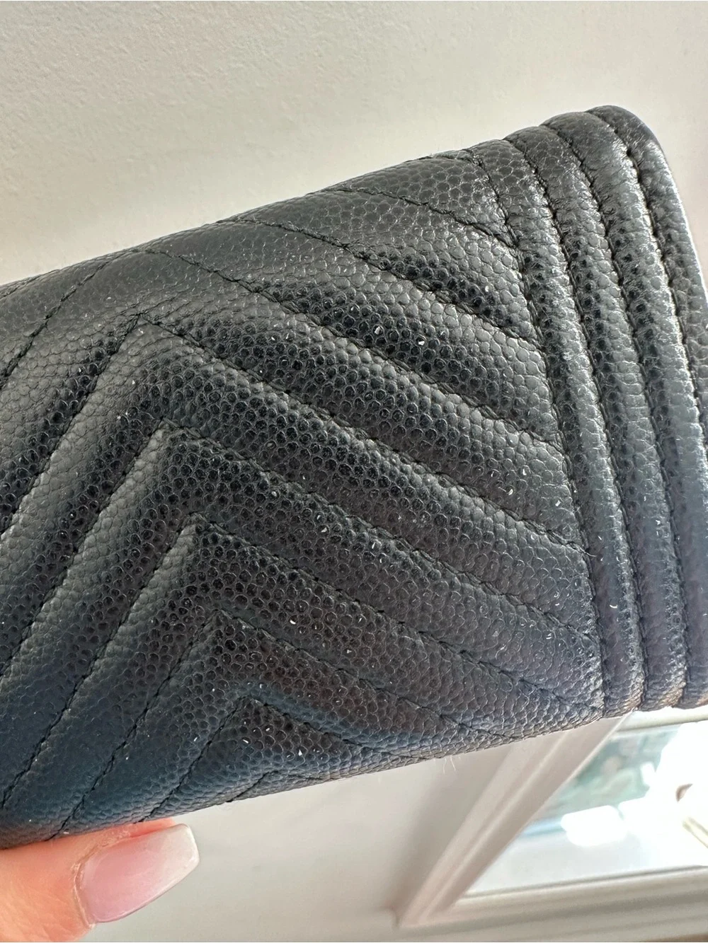 CHANEL wallet textured