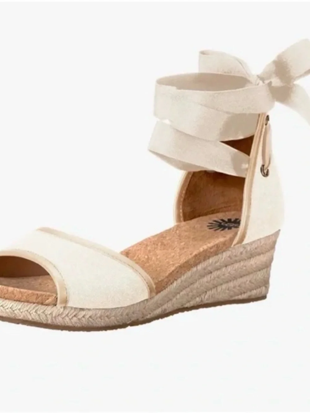 UGG elegant cream